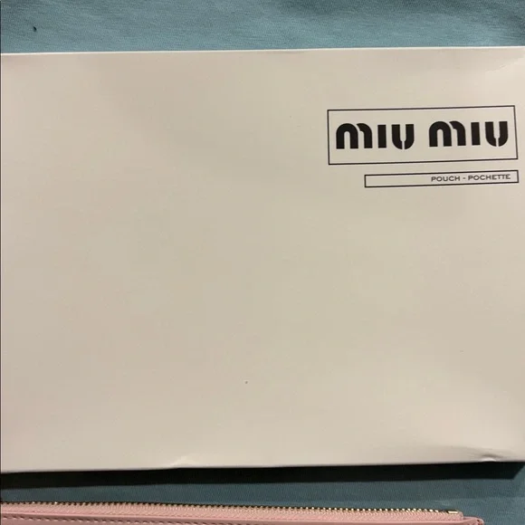 GWP Miu Miu Light Pink Clutch with Multicolor Logo - Picture 2 of 6
